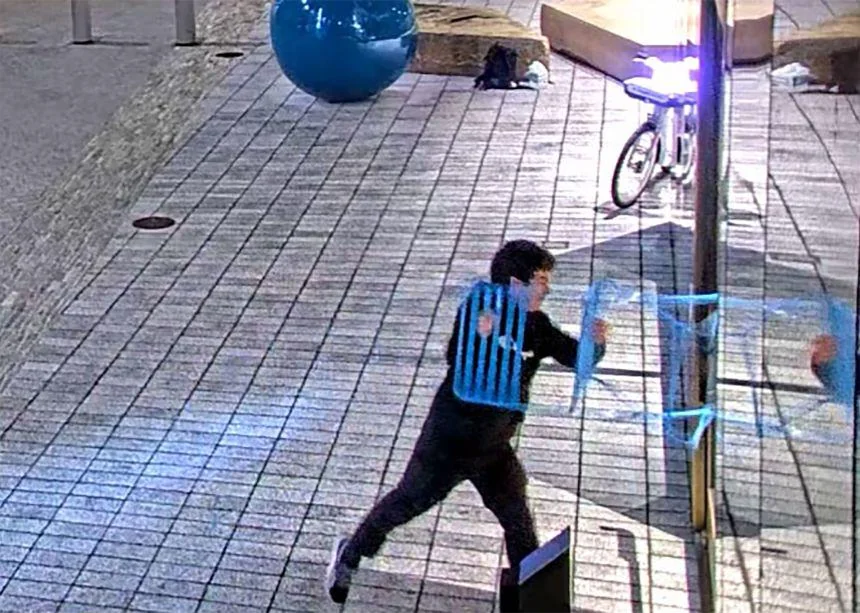 Unknown Person smashing the windows of OpenAI headquarters in San Francisco (April 10, 2026)
